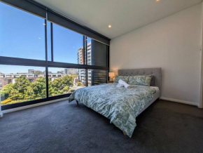 Modern 2 bedroom apartment close to all amenities!, Sydney
